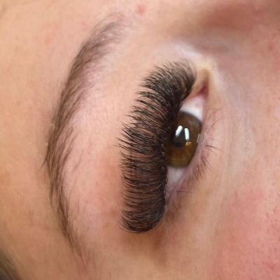 Mega Volume Lash Extensions